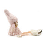 Kép 3/3 - Ülő lógólábú rózsaszín kislány szőrmesapkában
