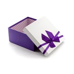 Kép 3/3 - Fehér-lila masnis díszdoboz, kicsi