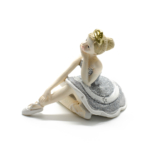 Kép 2/4 - Állát támasztó balerina