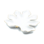 Kép 1/2 - Fehér porcelán levél formájú kínálótál szélein arany csíkkal