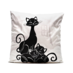 Kép 1/2 - Bézs alapszínen fekete macskák, két oldalán különböző mintákkal: ülő macska és macskacsalád