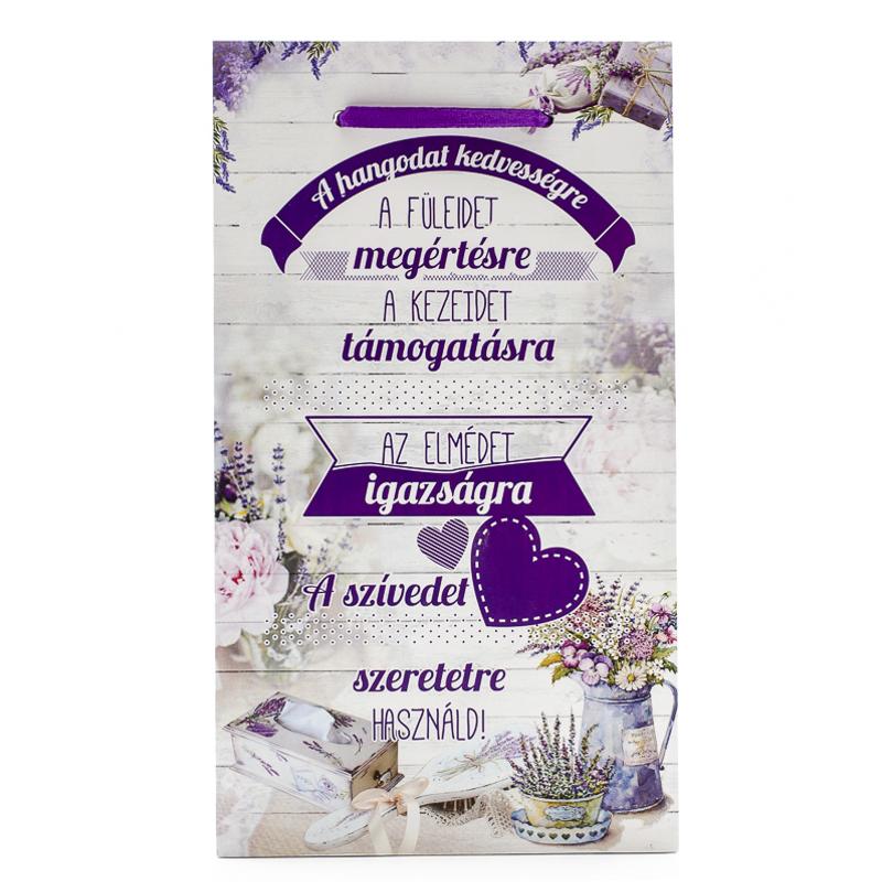 Préselt fából készült útmutató a szeretet hangjához vintage stílusban