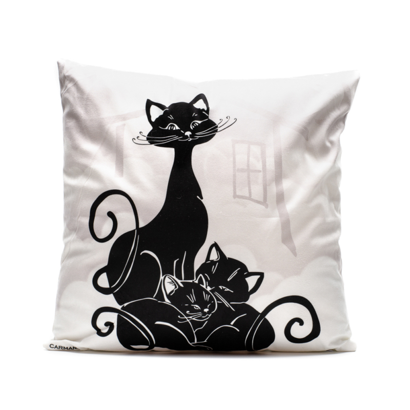 Bézs alapszínen fekete macskák, két oldalán különböző mintákkal: ülő macska és macskacsalád